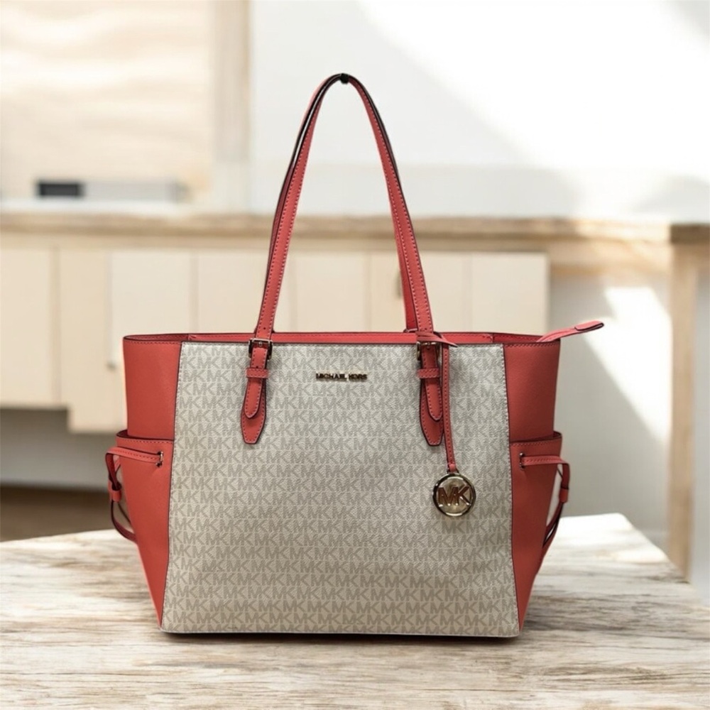 Michael Kors jet set voyager tote bag